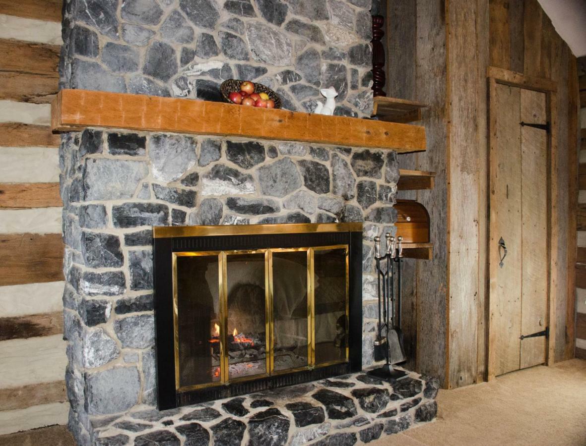 Vesuvius Sugar Tree Inn المظهر الخارجي الصورة
